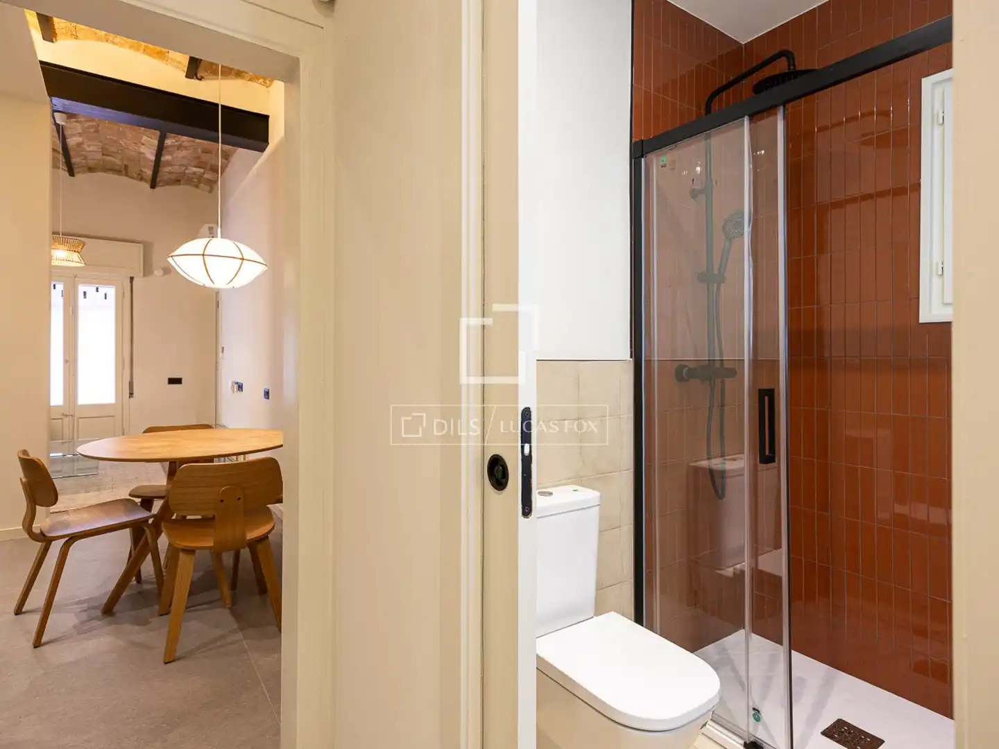 Baño de Piso en venta en Barcelona con Aire acondicionado, Terraza y Amueblado