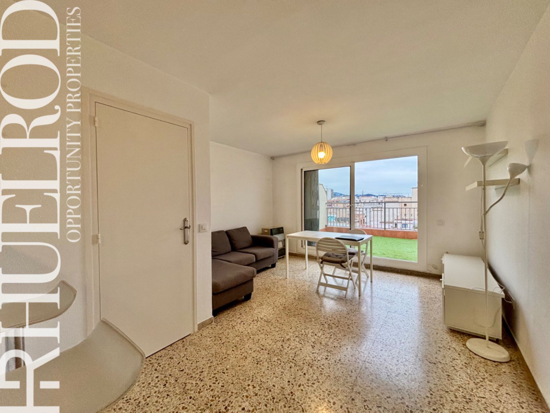 Sala d'estar de Àtic en venda en Calella amb Terrassa, Forn i Internet