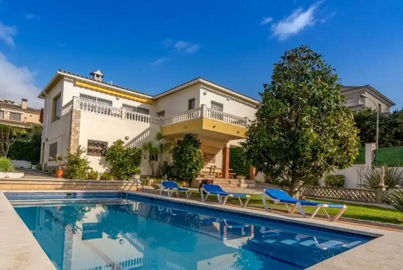 Piscina de Casa o chalet en venta en Lloret de Mar con Calefacción, Jardín privado y Piscina
