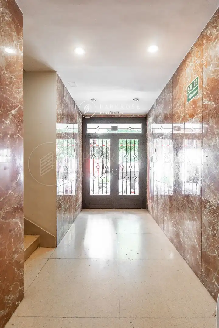 Flat for sale in Madrid  with Air Conditioner, Heating and Terrace