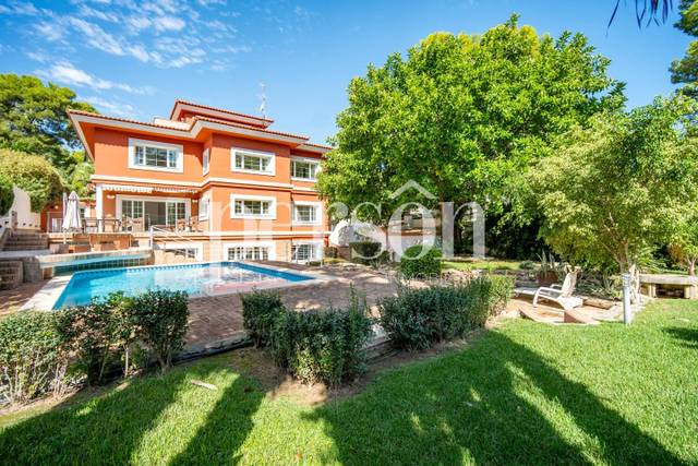 Casa-chalet en Venta en Campolivar