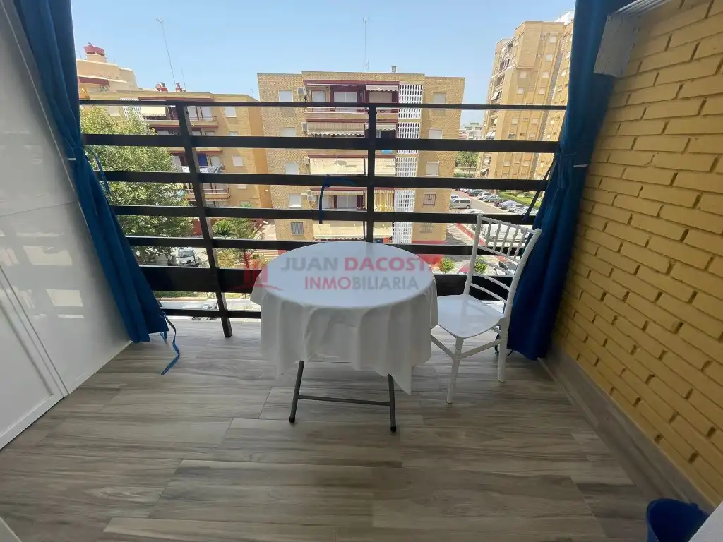 Apartment to rent in La Antilla, imagen 2