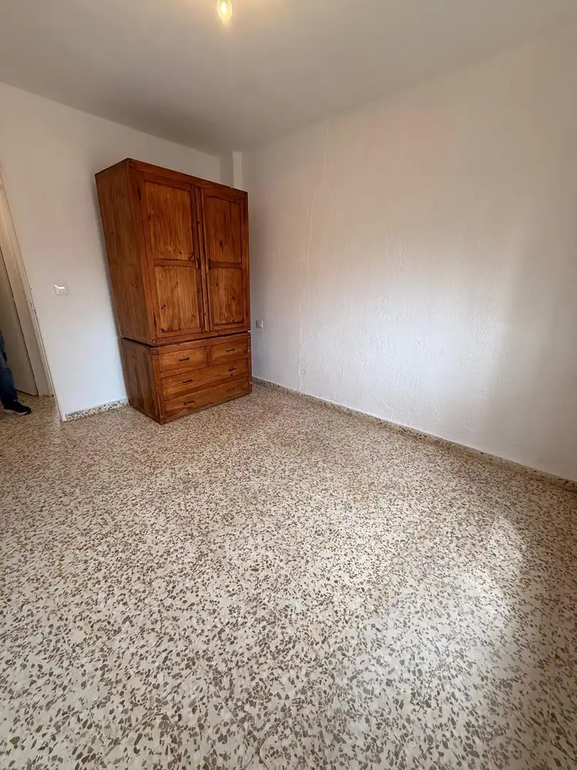 Piso en venta en Algeciras con Balcón