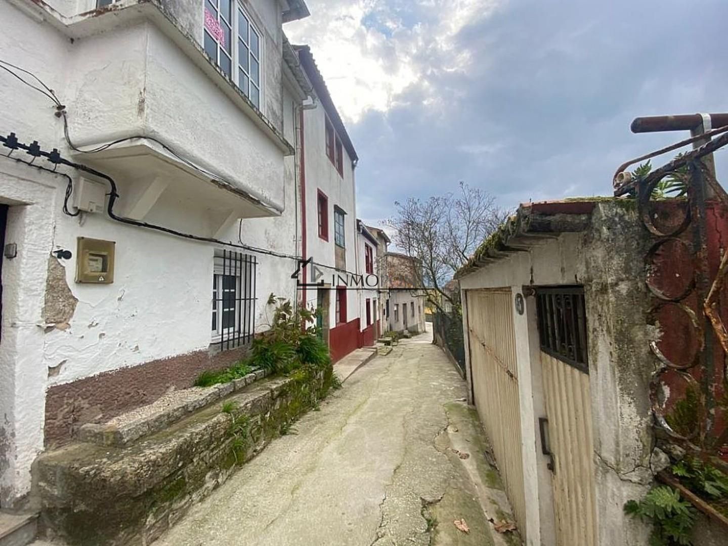 Single-family semi-detached for sale in Pontecesures