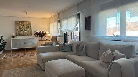 Foto 4 de Ático de alquiler en Calle Rosales, Zona Monte El Pilar, Majadahonda