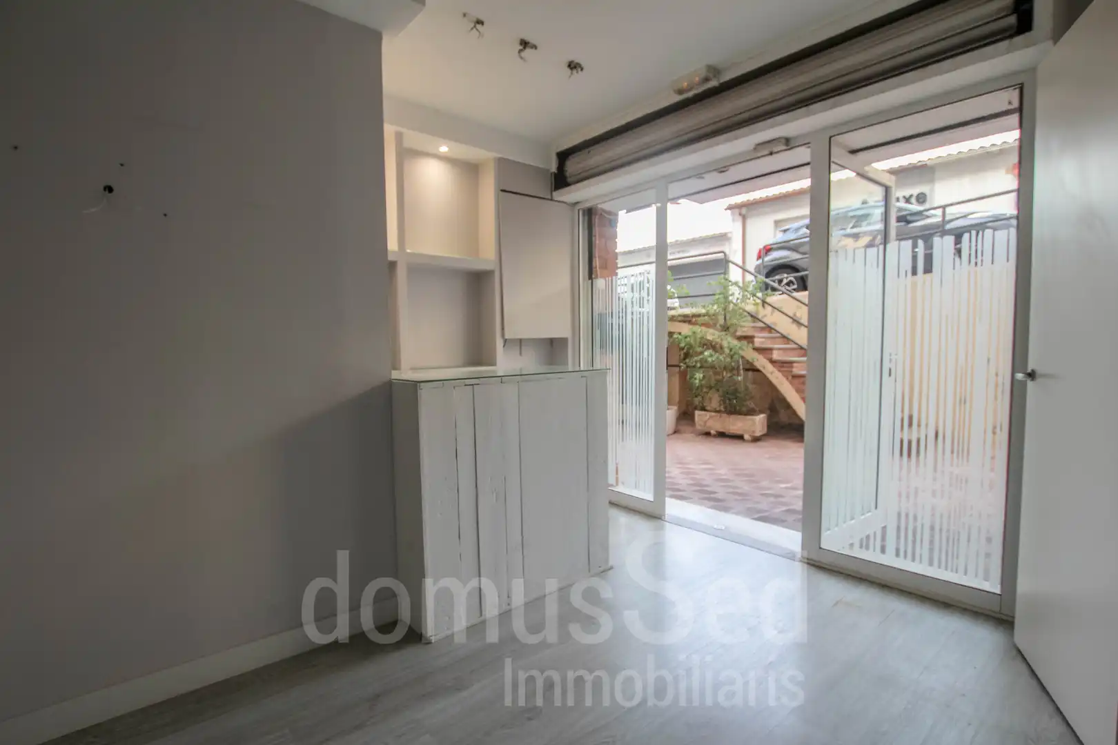 Commercial properties for rent in Alella  with Air Conditioner and Heating