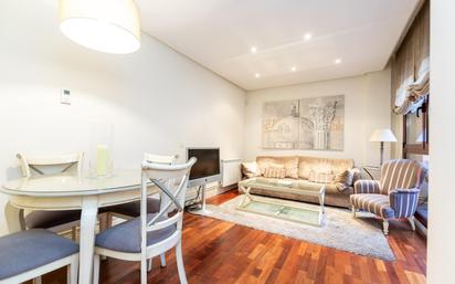 Living room of Flat for sale in  Madrid Capital  with Air Conditioner and Terrace