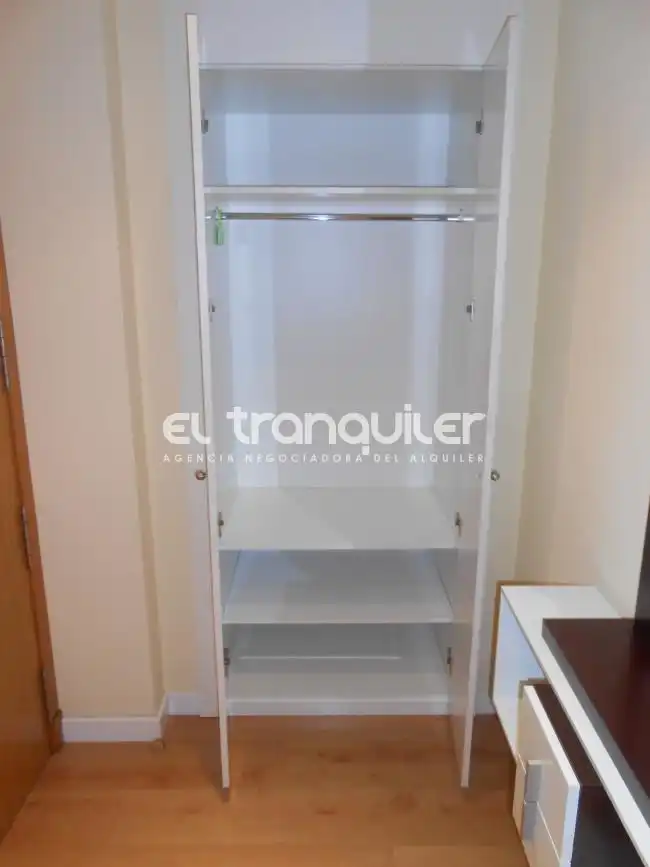Dormitori de Pis de lloguer en Alcorcón amb Aire condicionat, Traster i Rentadora