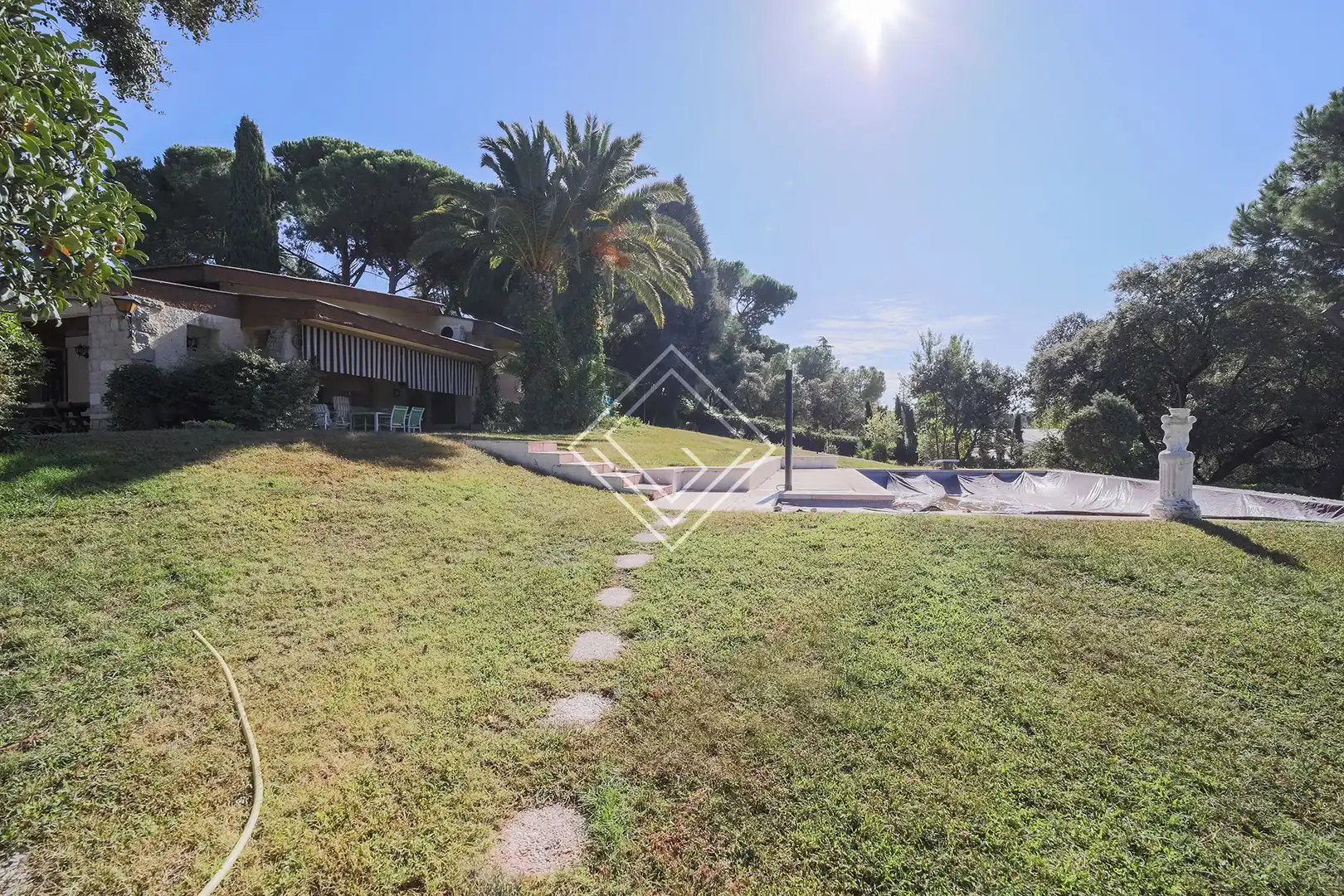 Jardí de Casa o xalet en venda en Pozuelo de Alarcón amb Jardí privat, Terrassa i Piscina