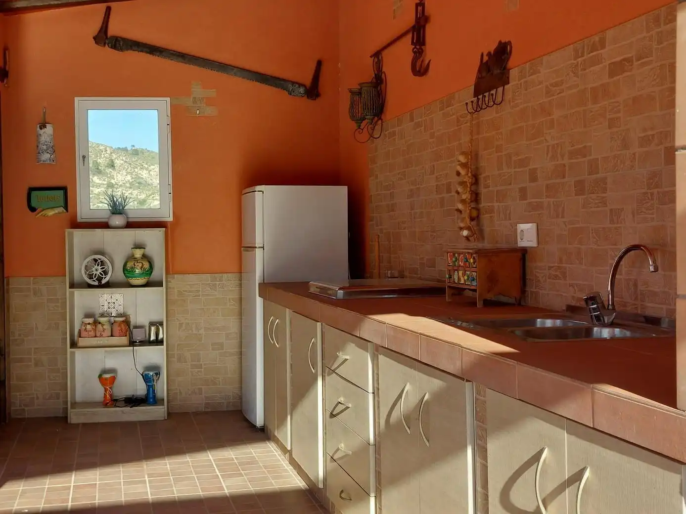 Cuina de Casa o xalet en venda en Aigües amb Calefacció, Jardí privat i Terrassa