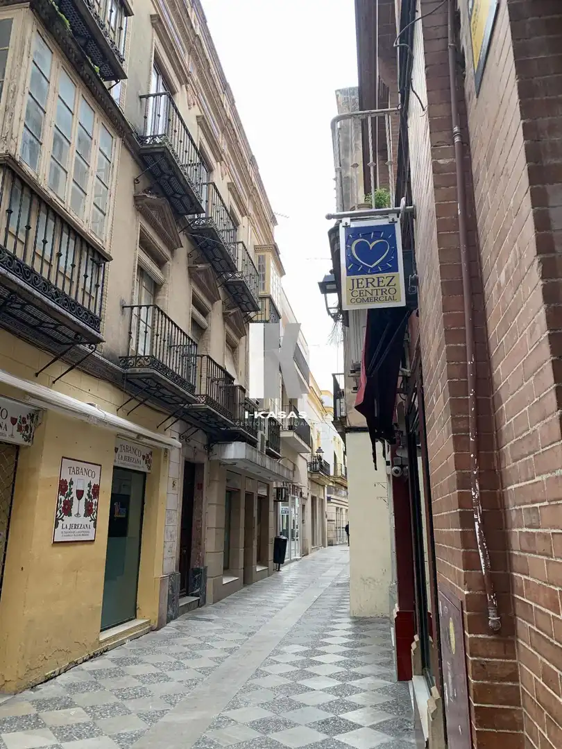 Vista exterior de Local en venta en Jerez de la Frontera