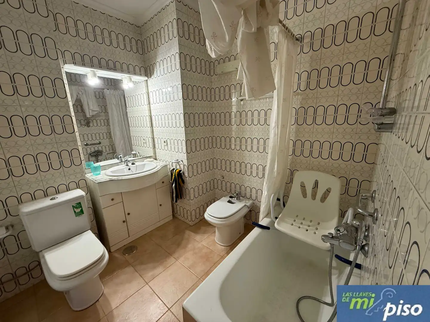 Baño de Piso en venta en Valladolid con Calefacción, Parquet y Amueblado