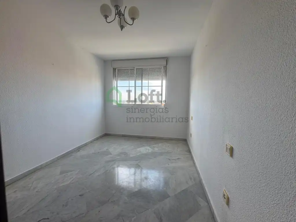 Habitación de Piso en venta en Badajoz con Balcón