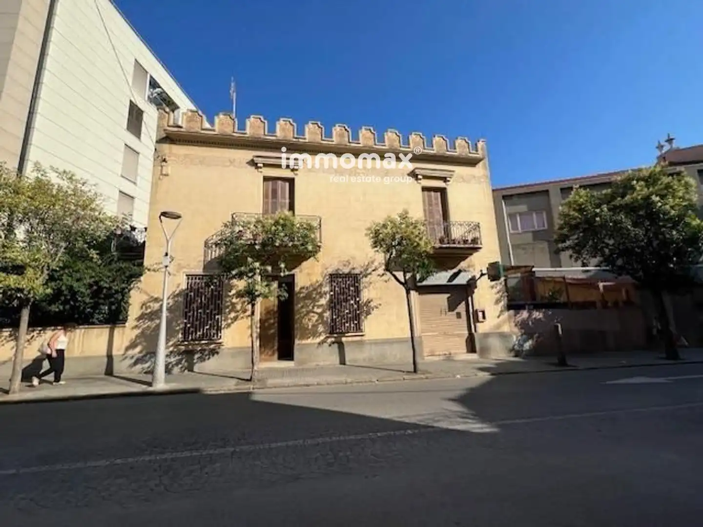 Exterior view of Houses for sale in Sant Feliu de Llobregat  with Air Conditioner, Terrace and Storage room