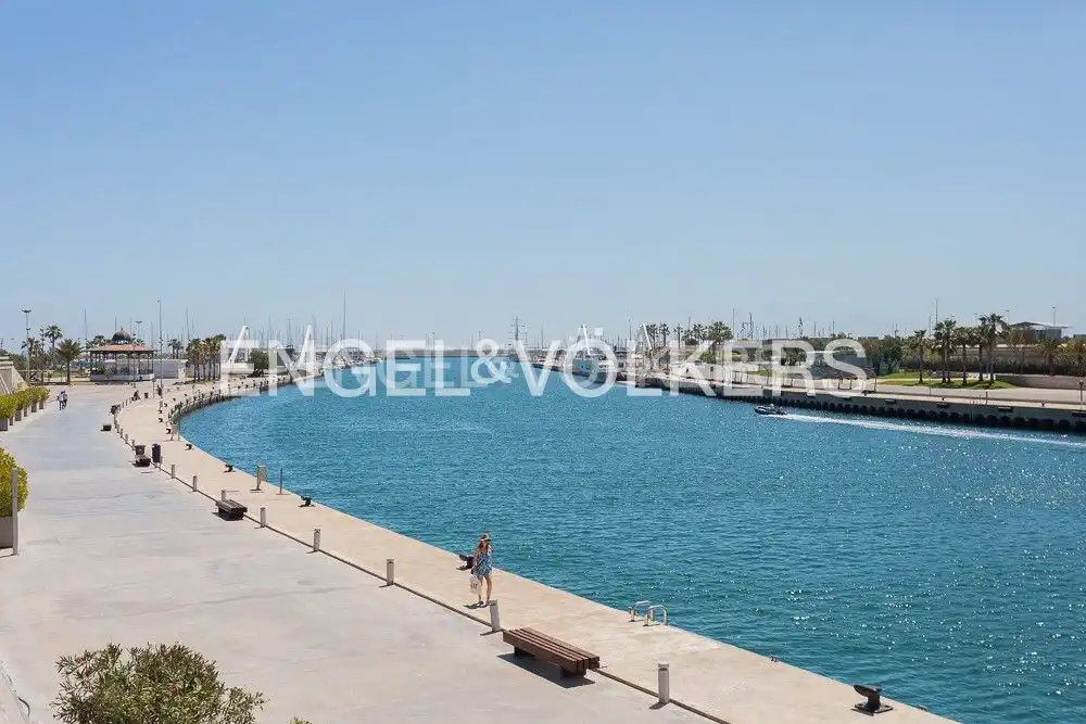 Außenansicht von Wohnungen zum Verkauf in Valencia mit Klimaanlage, Heizung und Terrasse