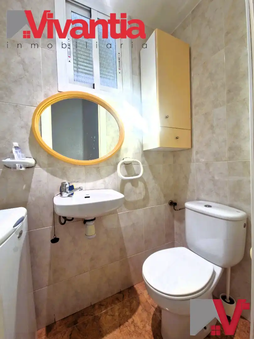 Badezimmer von Einfamilien-Reihenhaus zum Verkauf in Águilas mit Klimaanlage, Terrasse und Abstellraum