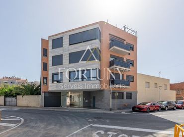 Appartamento con ascensore in vendita a Guardies 7