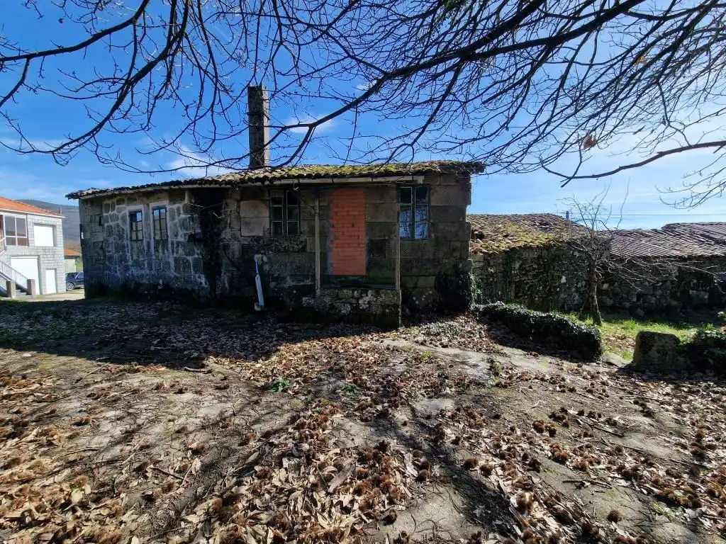 Casa rústica amb jardí en venda a Xunqueira de Espadanedo, imagen 4