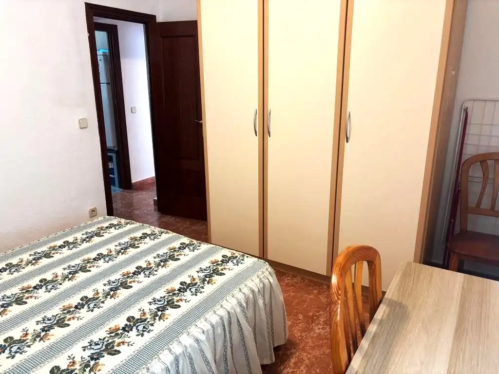 Habitación de Piso en venta en Madrid con Calefacción