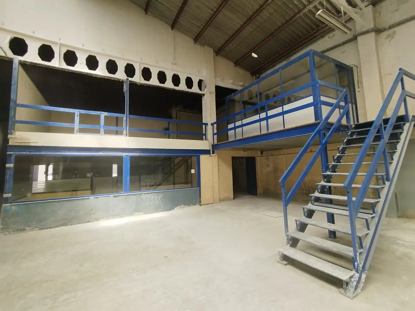Industrial building to rent in Calle de la Hermana Andresa, imagen 8