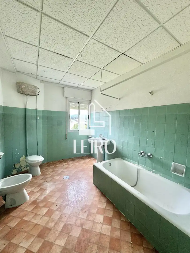 Habitación de Edificio en venta en Catoira