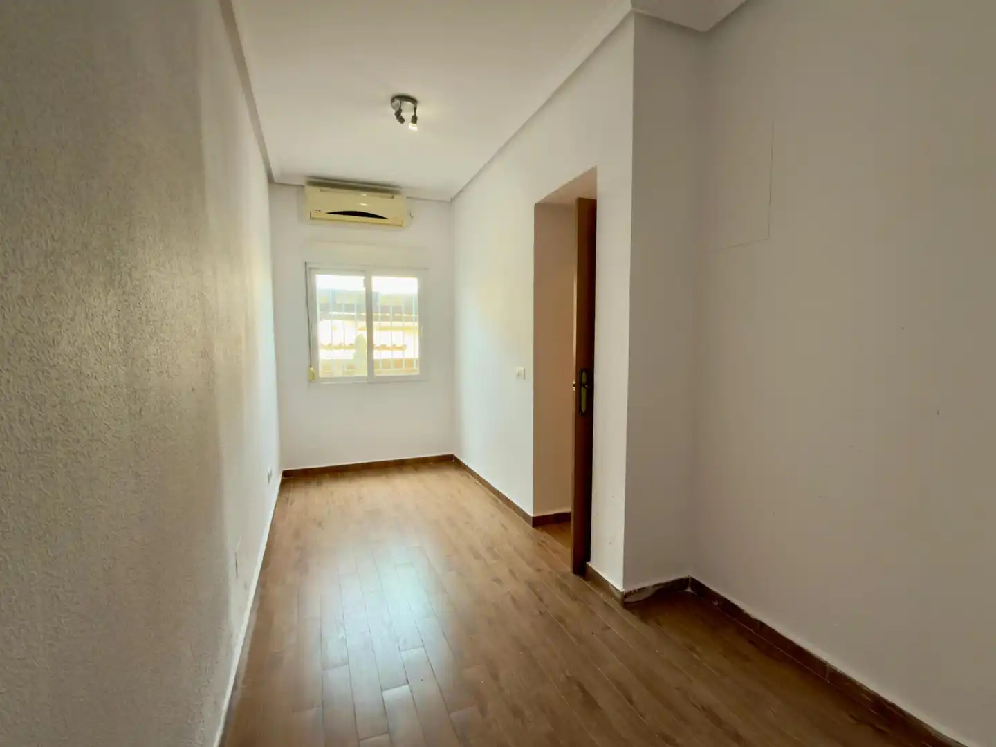 Habitación de Casa o chalet en venta en Torrevieja con Aire acondicionado, Jardín privado y Terraza