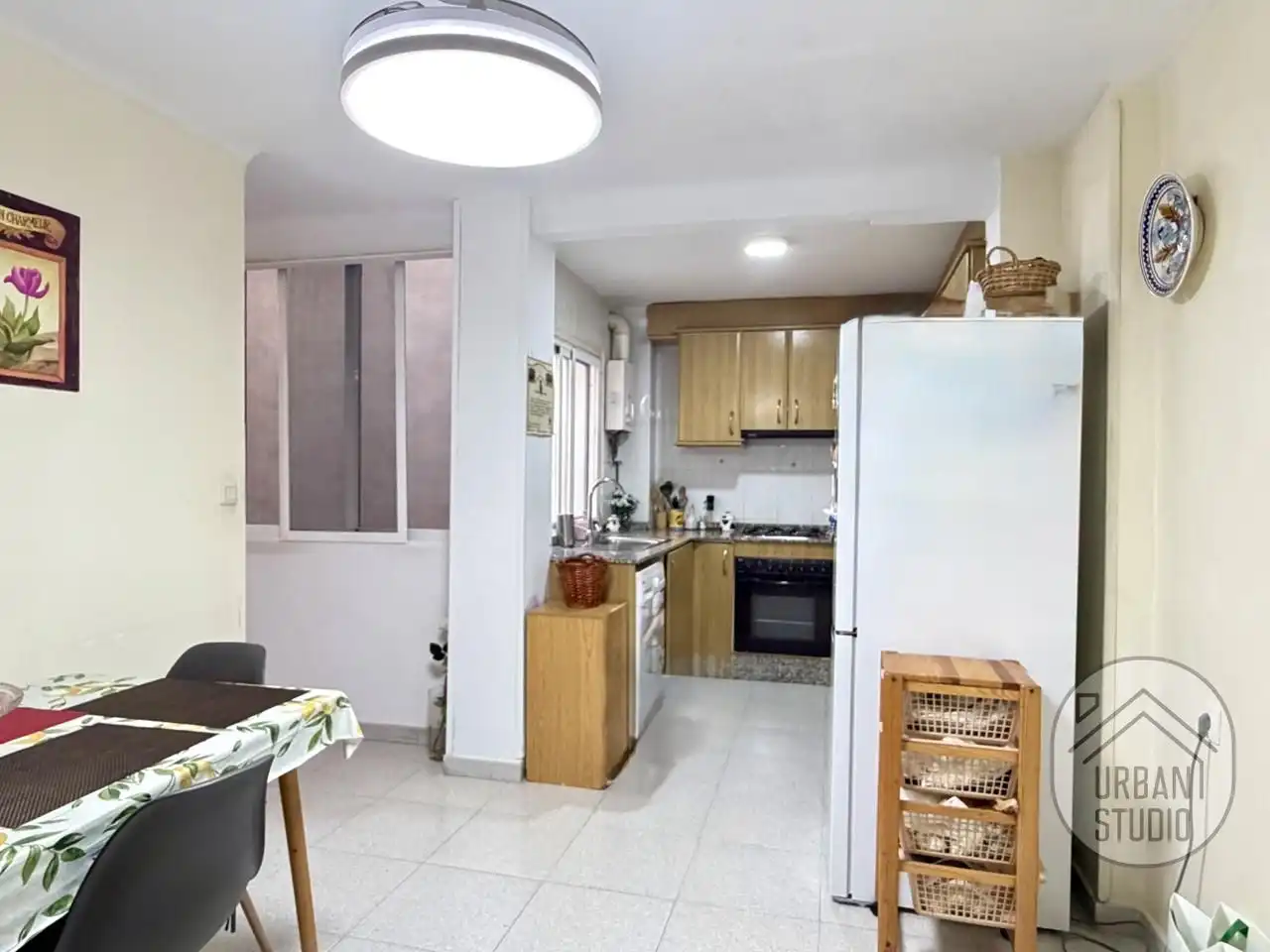 Cocina de Piso en venta en Alicante / Alacant con Aire acondicionado, Amueblado y Balcón