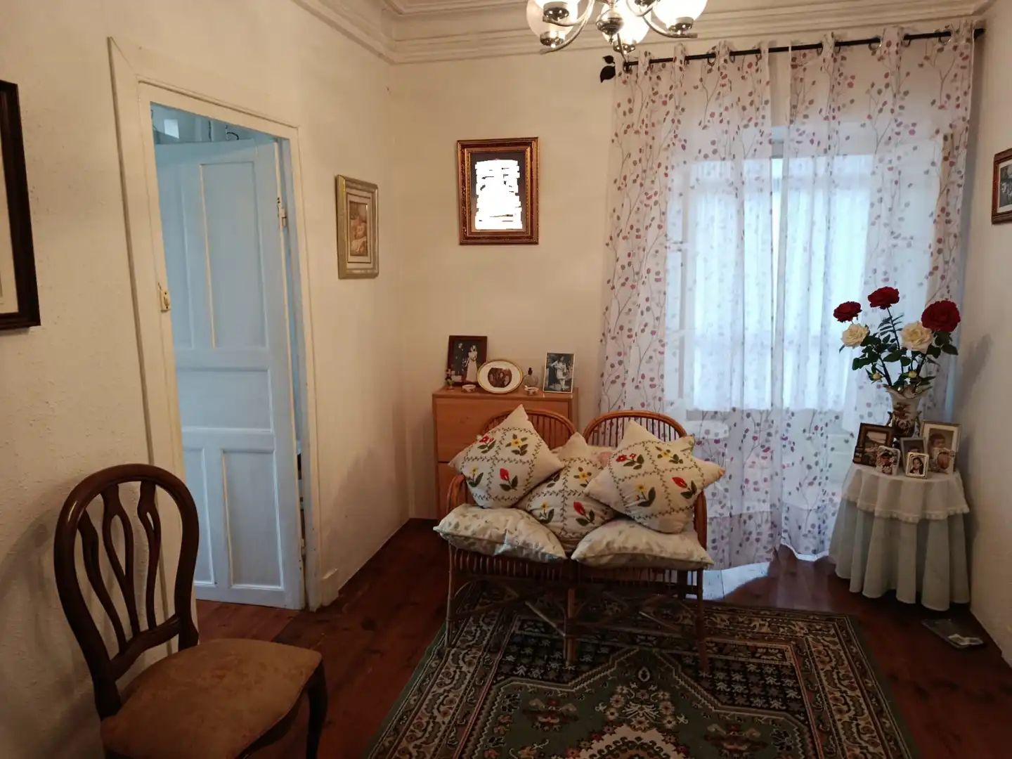 Sala de estar de Casa o chalet en venta en Santiurde de Toranzo con Jardín privado, Amueblado y Balcón