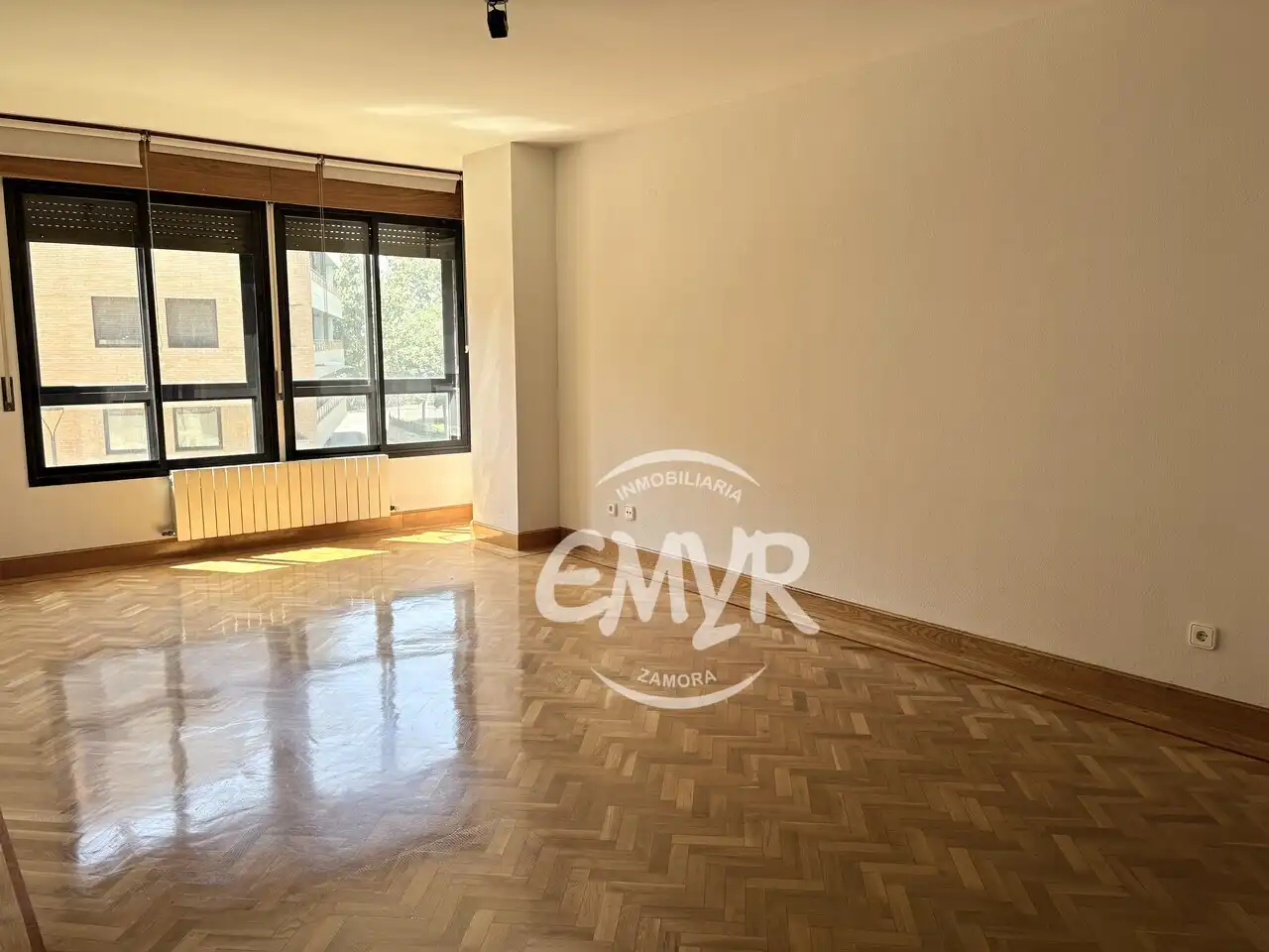 Wohnzimmer von Wohnung zum Verkauf in Zamora Capital  mit Heizung, Parkett und Abstellraum