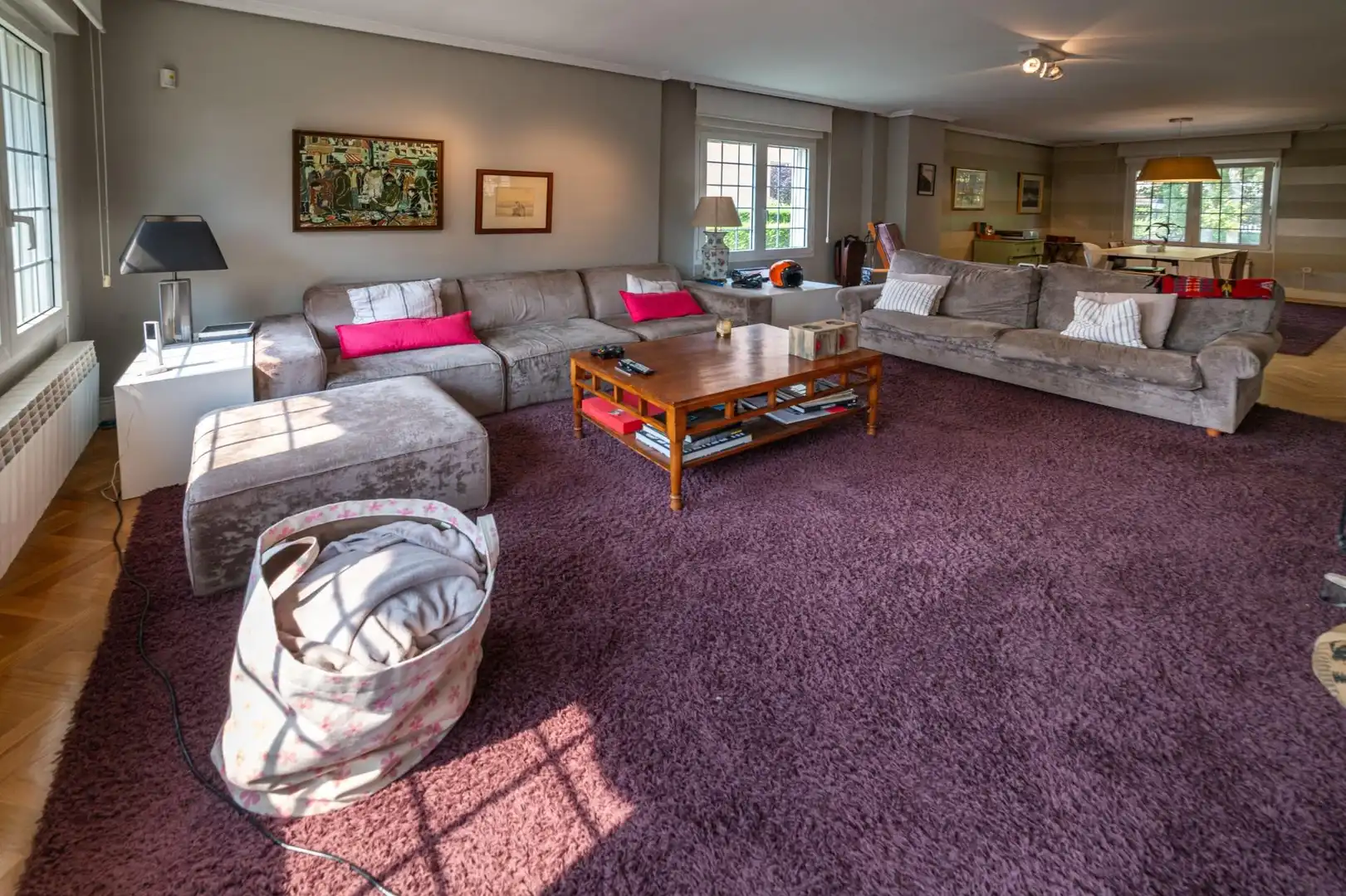 Sala de estar de Casa adosada en venta en Simancas con Calefacción, Jardín privado y Alarma