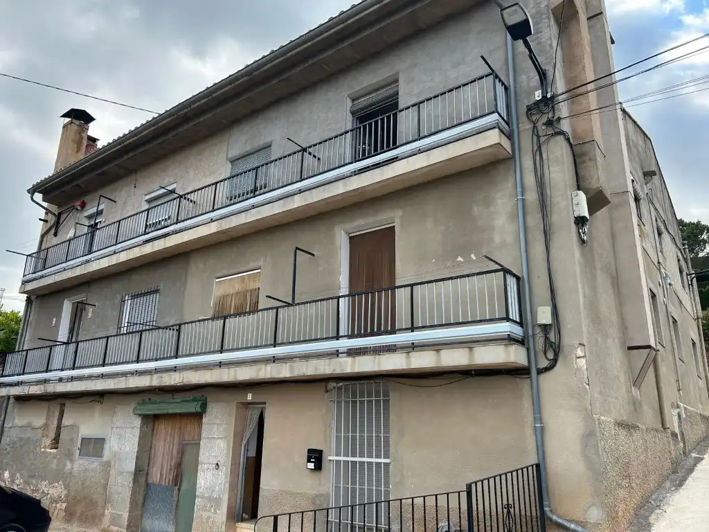 Vista exterior de Pis en venda en Viver