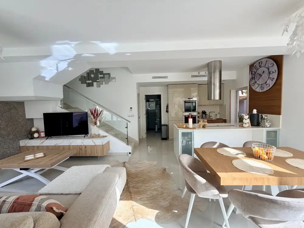 Sala d'estar de Casa o xalet en venda en Rojales amb Aire condicionat, Calefacció i Jardí privat