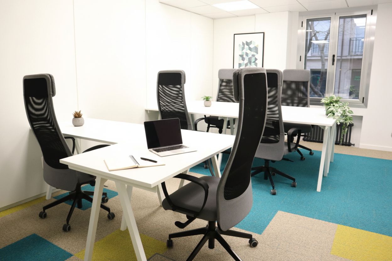 Office to rent in  Madrid Capital  with Air Conditioner, Heating and Furnished