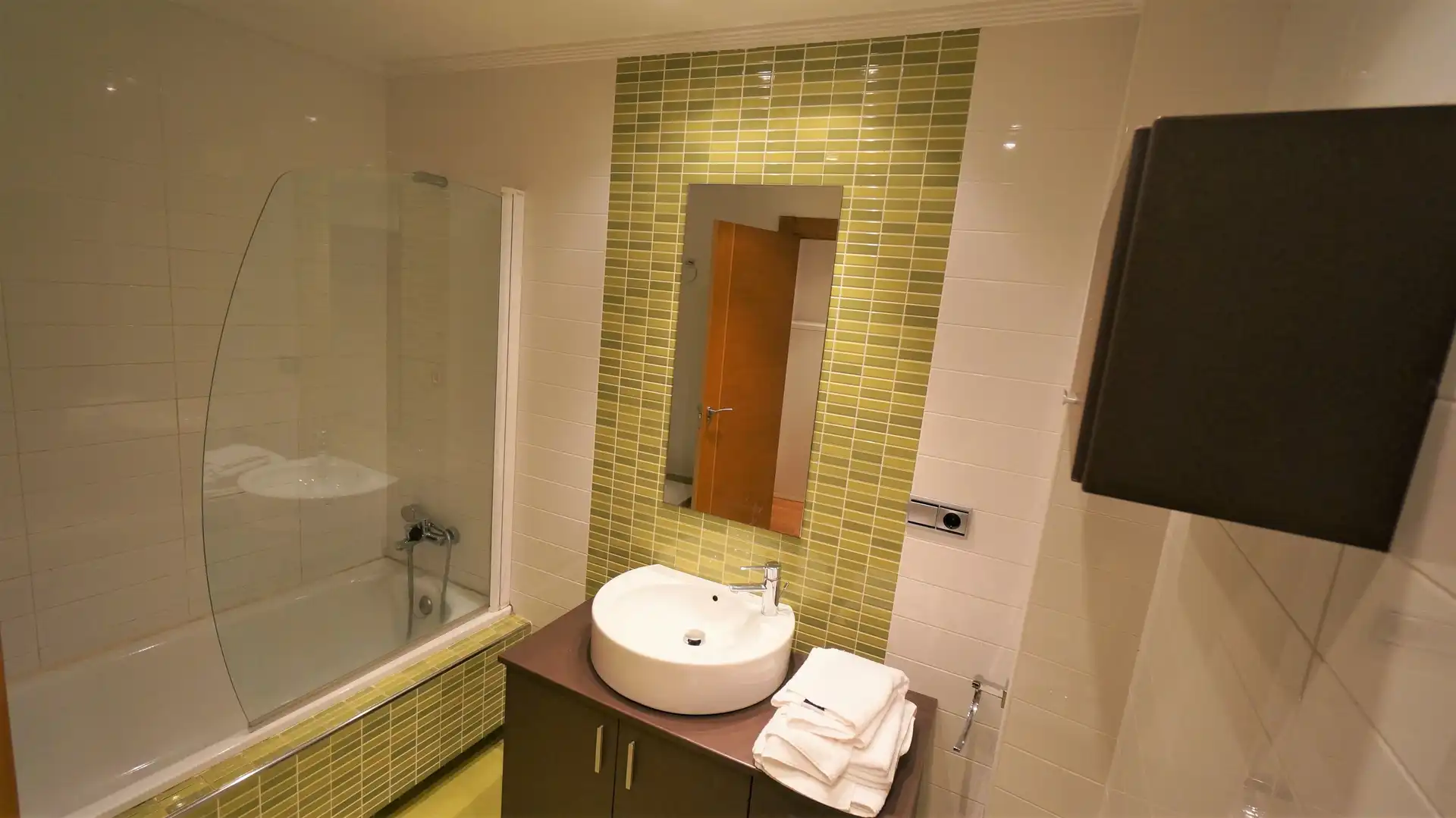 Baño de Apartamento de alquiler en Salamanca con Aire acondicionado, Calefacción y Parquet
