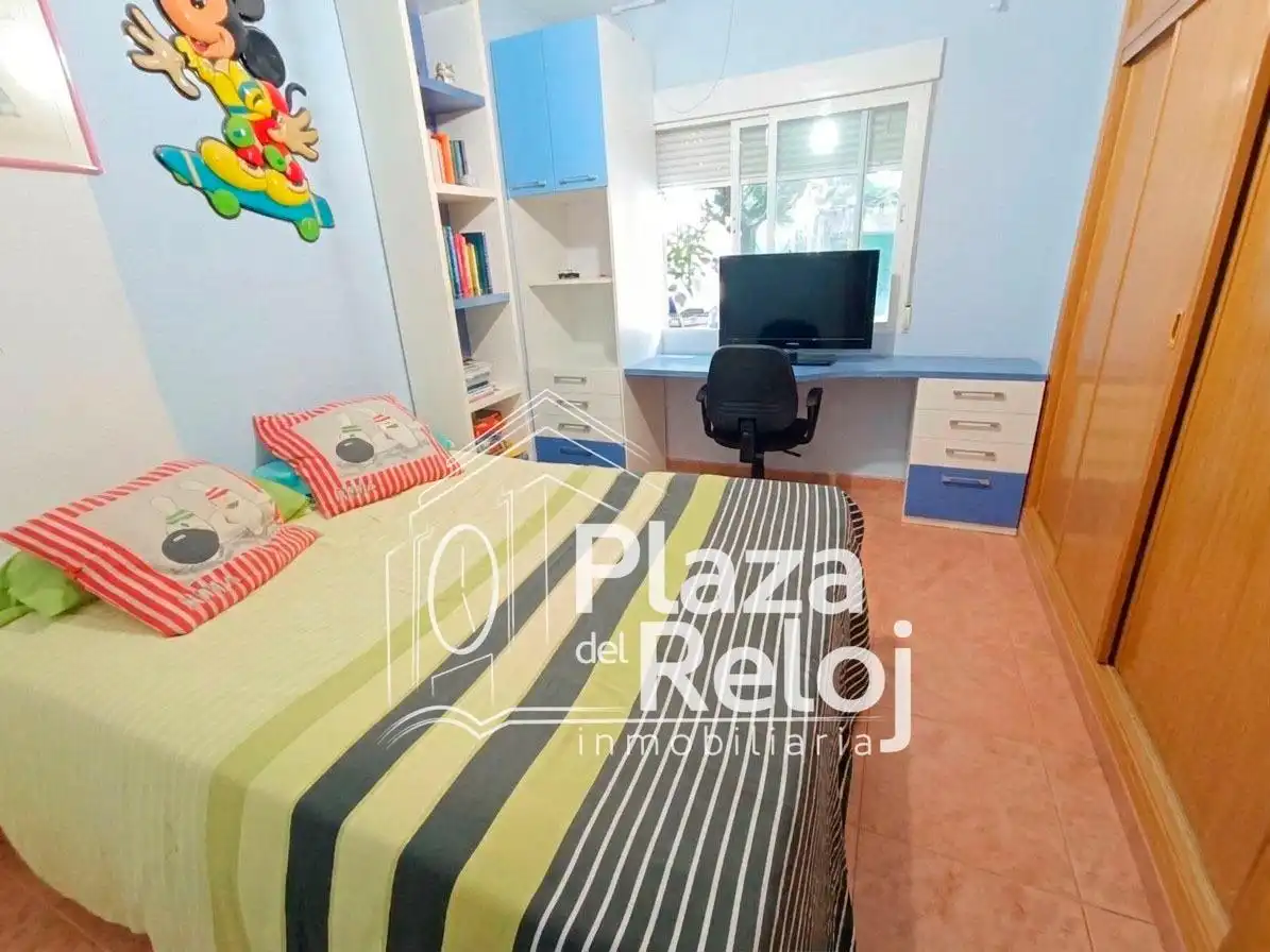 Habitación de Casa o chalet en venta en Cazalegas con Calefacción, Jardín privado y Piscina