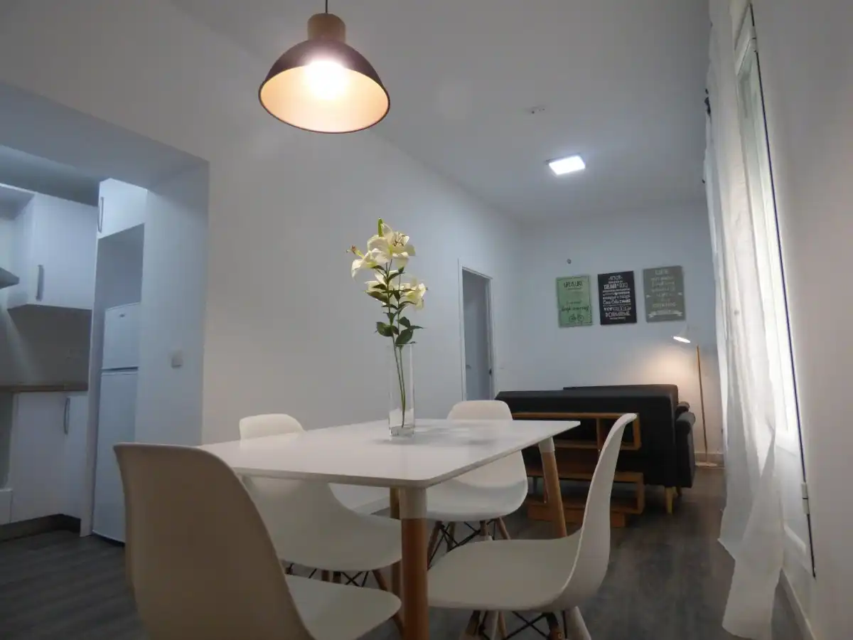 Comedor de Piso en venta en Almería con Calefacción, Terraza y Amueblado