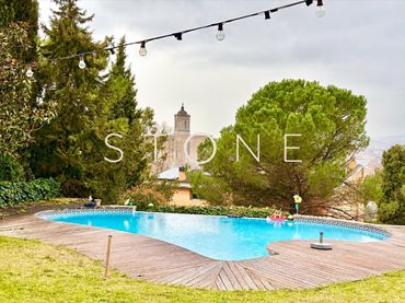 Casa con balcón en venta en Montjuïc