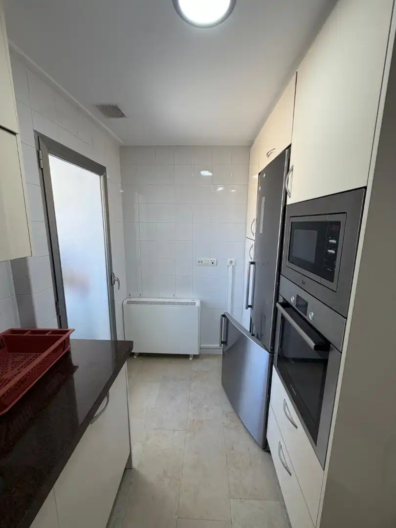 Cocina de Piso de alquiler en Albacete con Calefacción, Amueblado y Horno