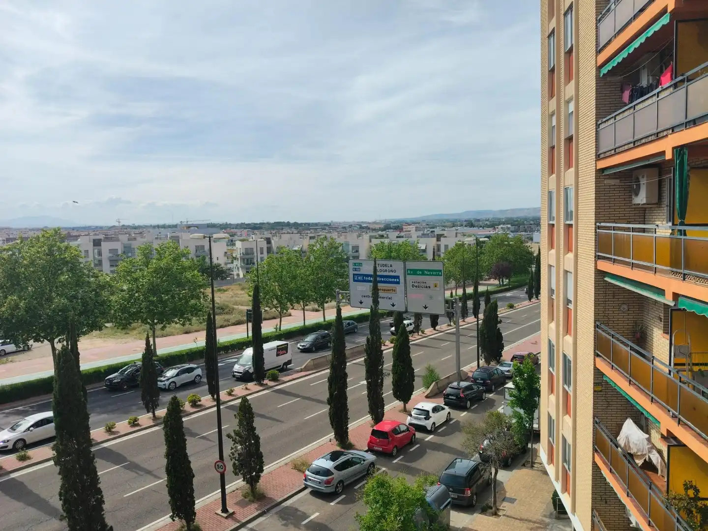Exterior view of Flat for sale in Zaragoza  with Heating, Terrace and Storage room