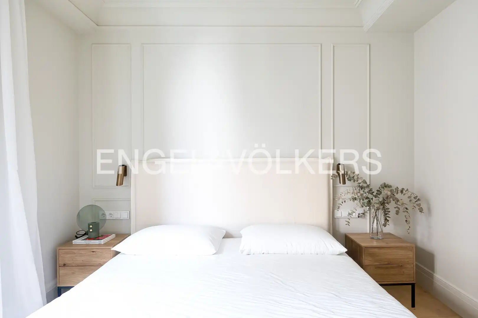 Bedroom of Flat for rent in Madrid  with Air Conditioner, Heating and Swimming Pool