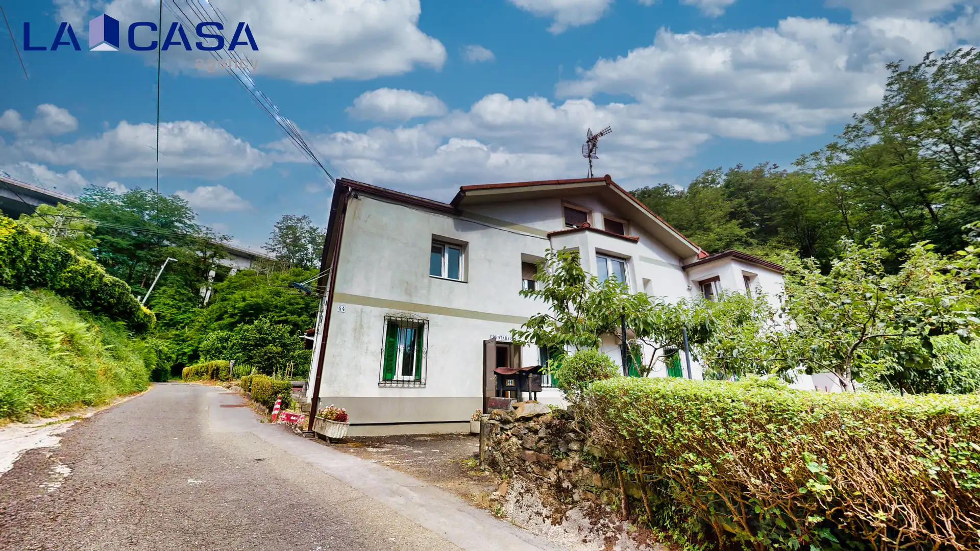 Exterior view of Detached homes for sale in Sondika