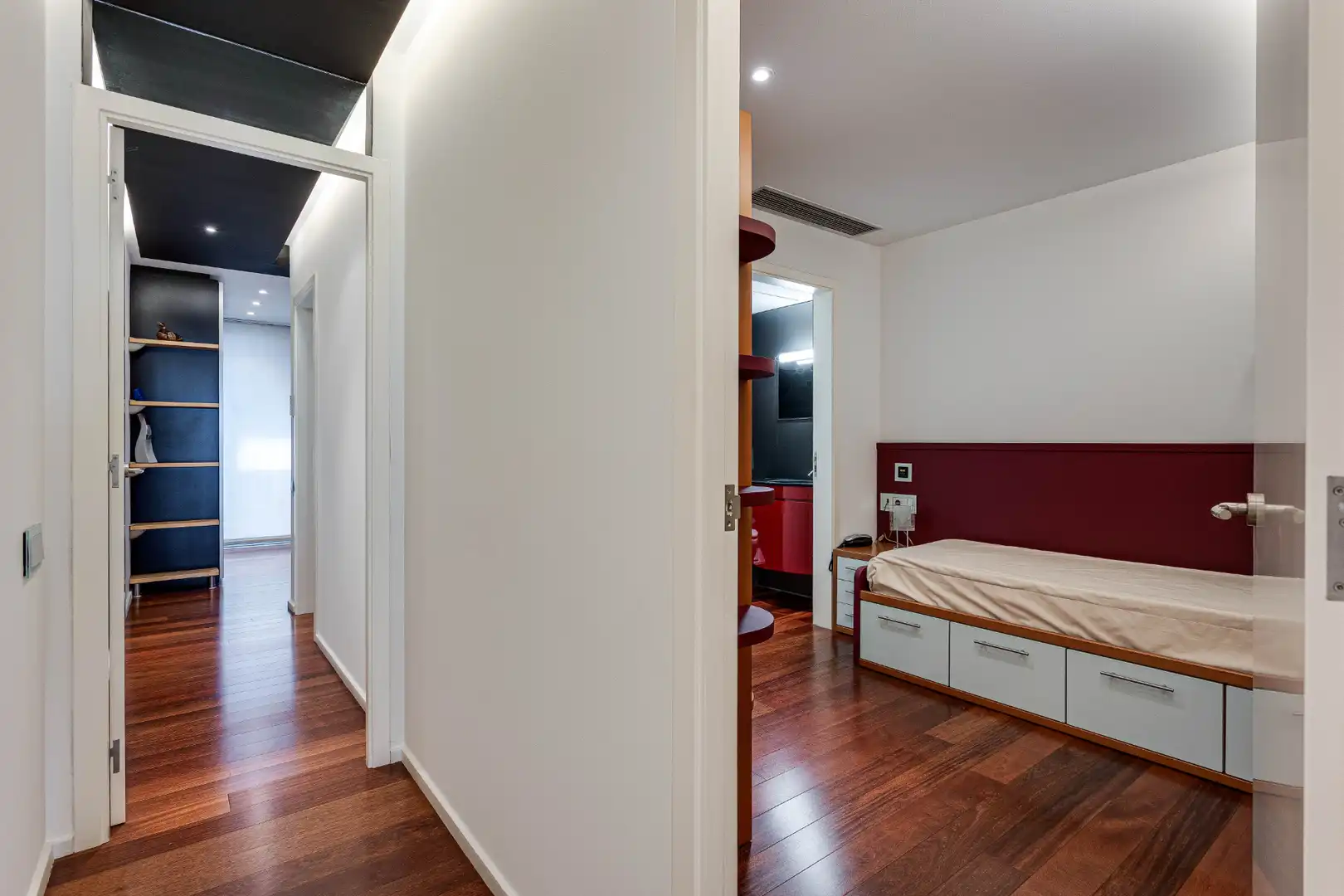 Casa adosada en venta en Barcelona con Aire acondicionado, Calefacción y Jardín privado
