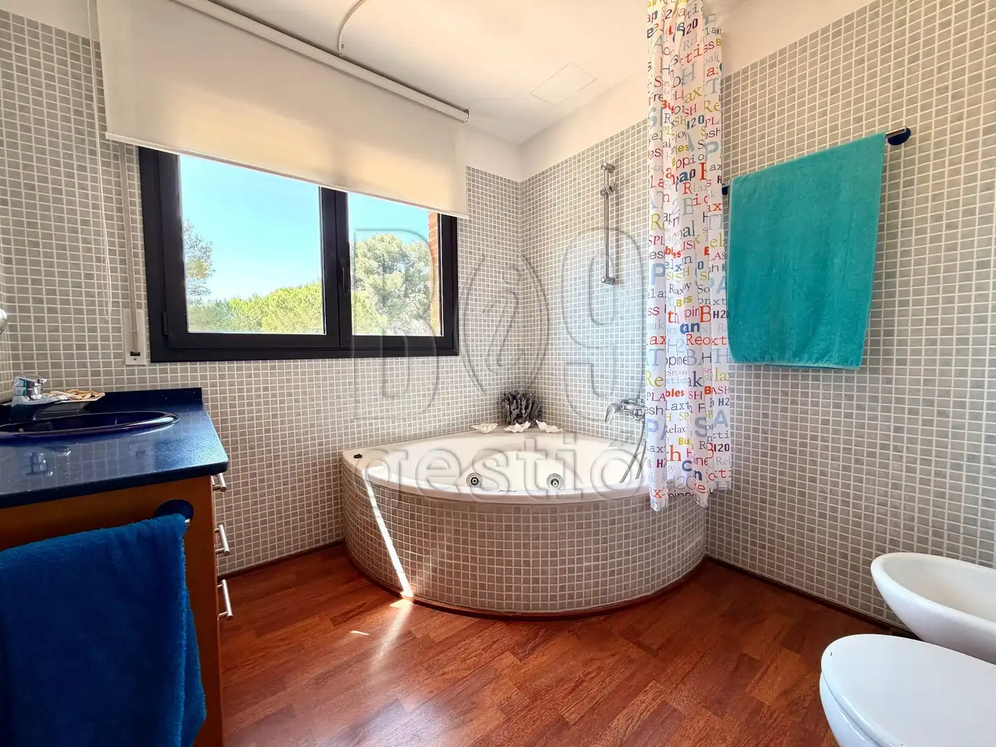 Bany de Casa o xalet en venda en Tarragona amb Aire condicionat, Calefacció i Jardí privat