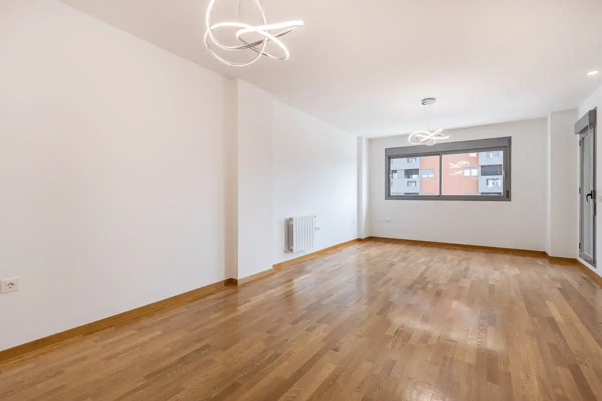 Flat for rent in Avenida DE LA ILUSTRACION, Campus de la Salud