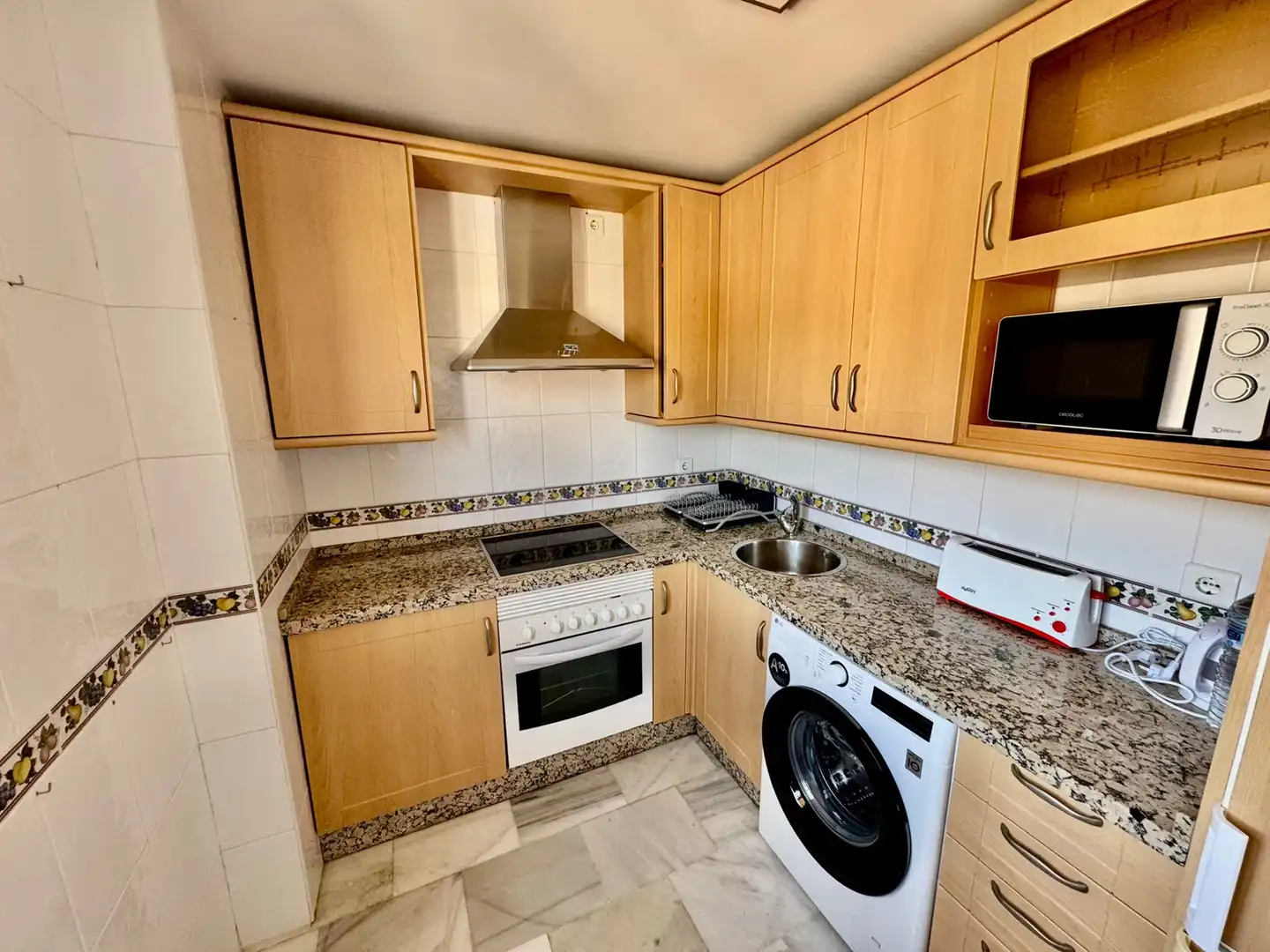 Cocina de Apartamento en venta en Fuengirola con Aire acondicionado, Terraza y Amueblado