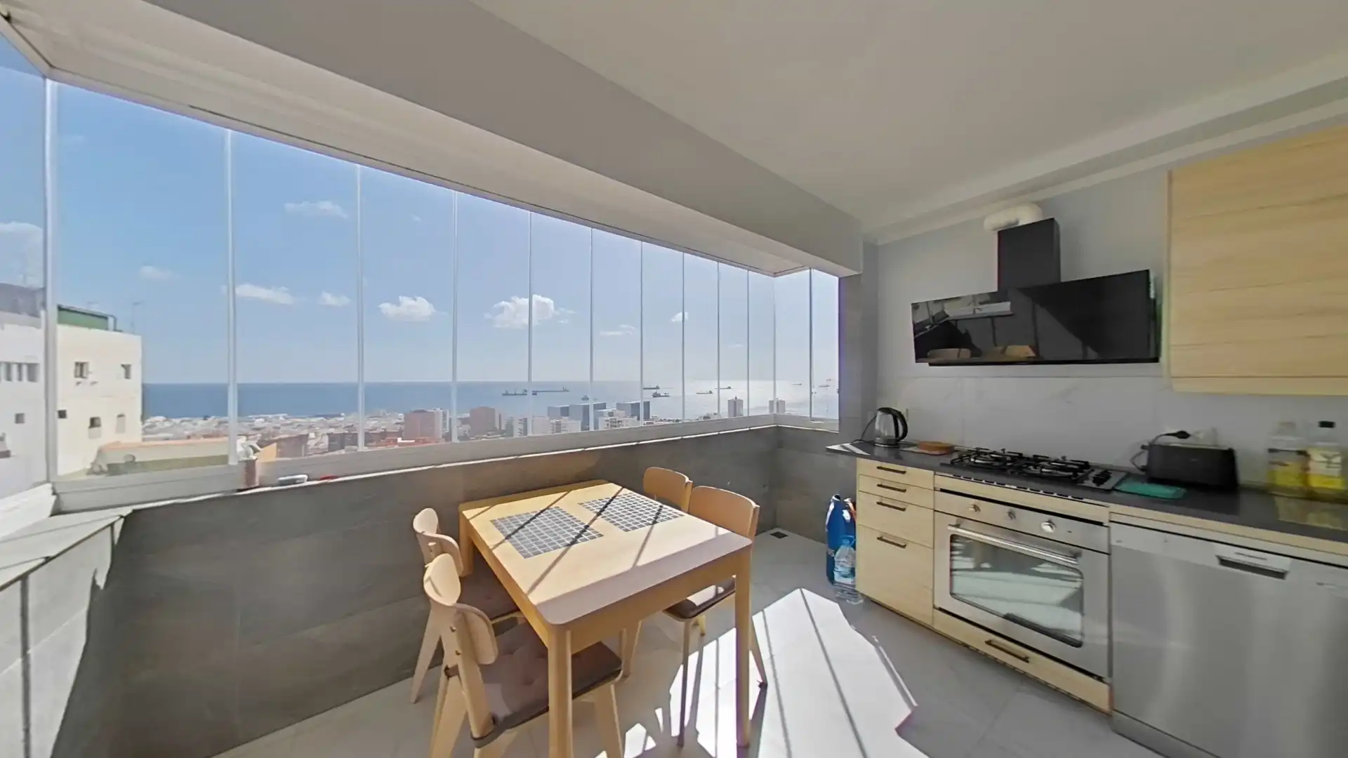 Cocina de Edificio en venta en Las Palmas de Gran Canaria