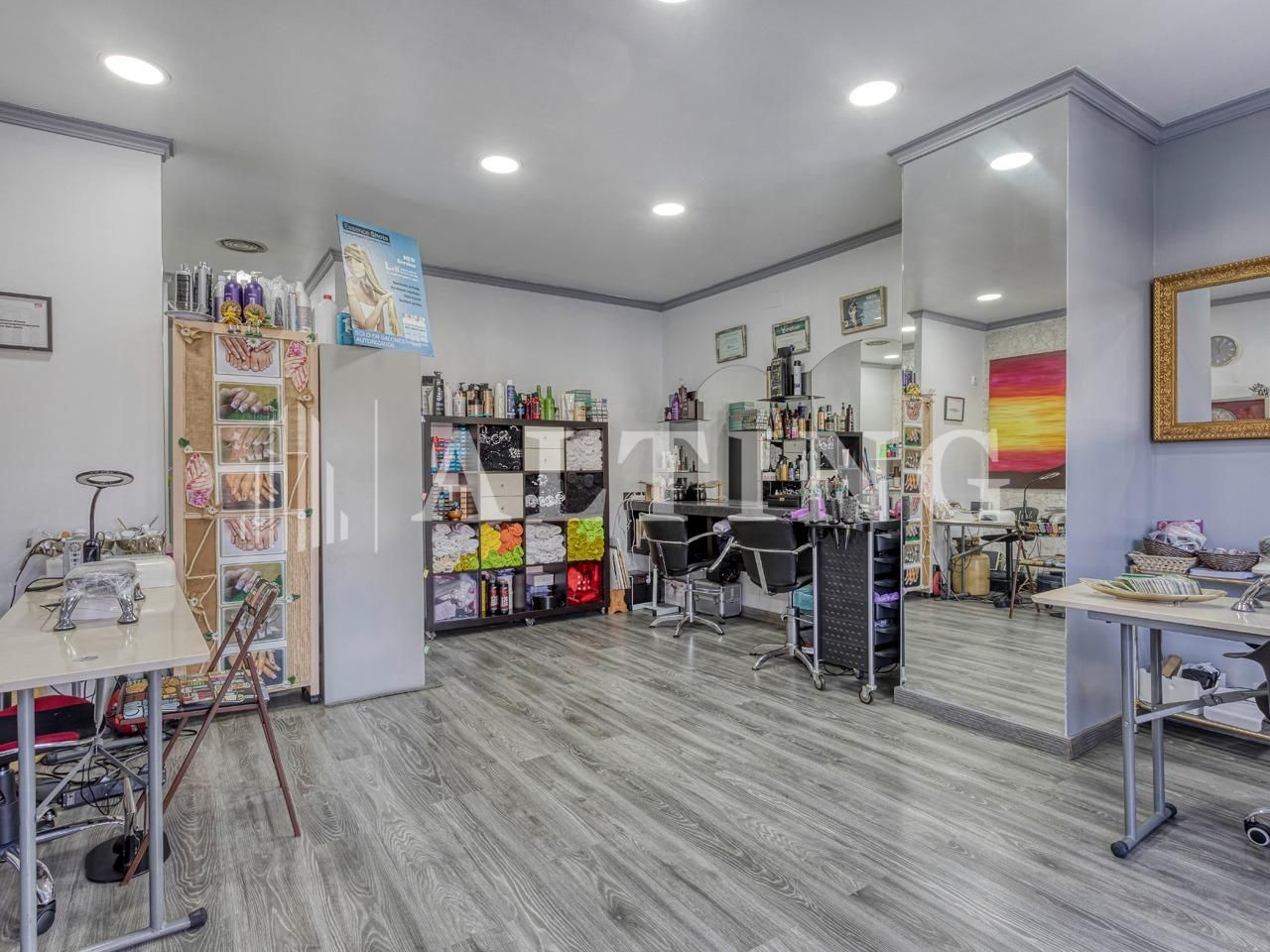 Premises for sale in  Barcelona Capital  with Air Conditioner