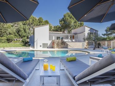 Villa con piscina in vendita a Pollença Poble