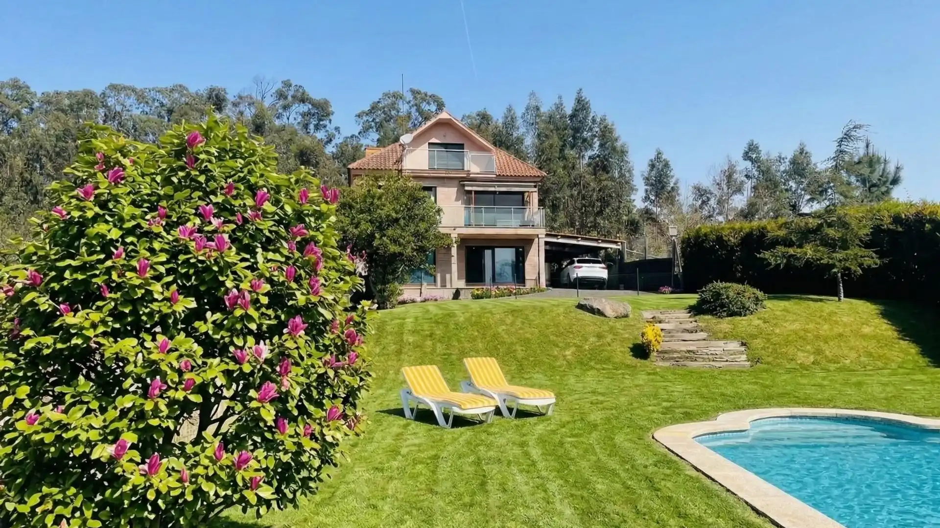 Jardí de Casa o xalet en venda en Poio amb Aire condicionat, Calefacció i Jardí privat