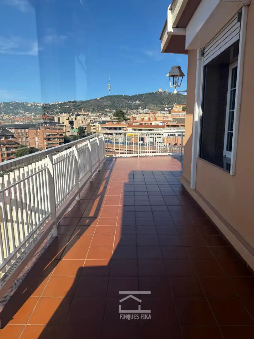 Terraza de Ático de alquiler en Barcelona con Aire acondicionado, Calefacción y Parquet